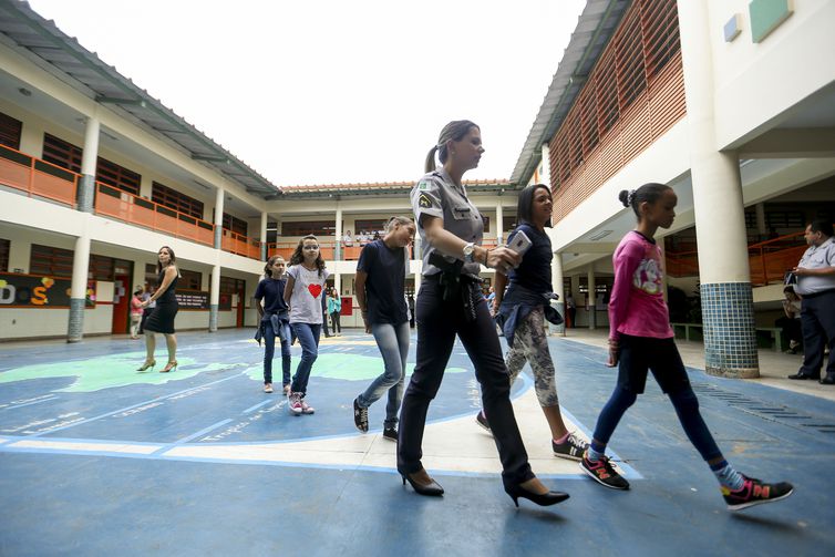 MEC completa primeira capacitação para escolas cívico-militares