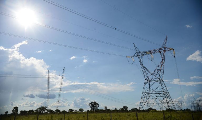 CPFL Energia oferta R$ 2,67 bilhões por CEEE-T e vence leilão