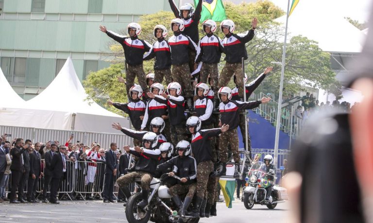 Defesa suspende realização de desfile cívico-militar em 7 de setembro