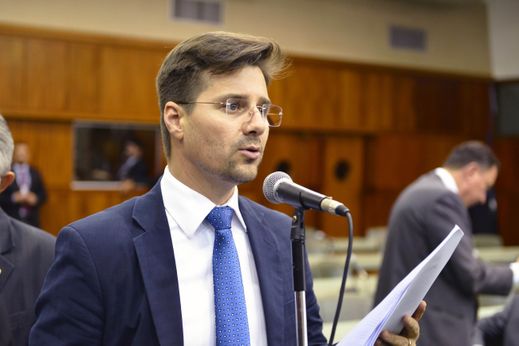 Deputado Henrique César acredita que a política pode mudar a vida das pessoas